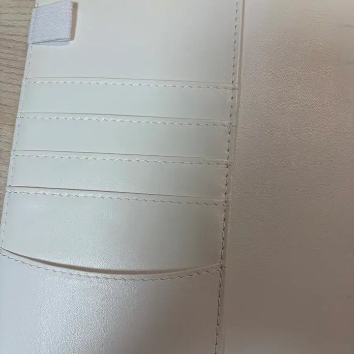 [BUNJANG] White Macaron Binder / 흰색 마카롱 바인더 양도