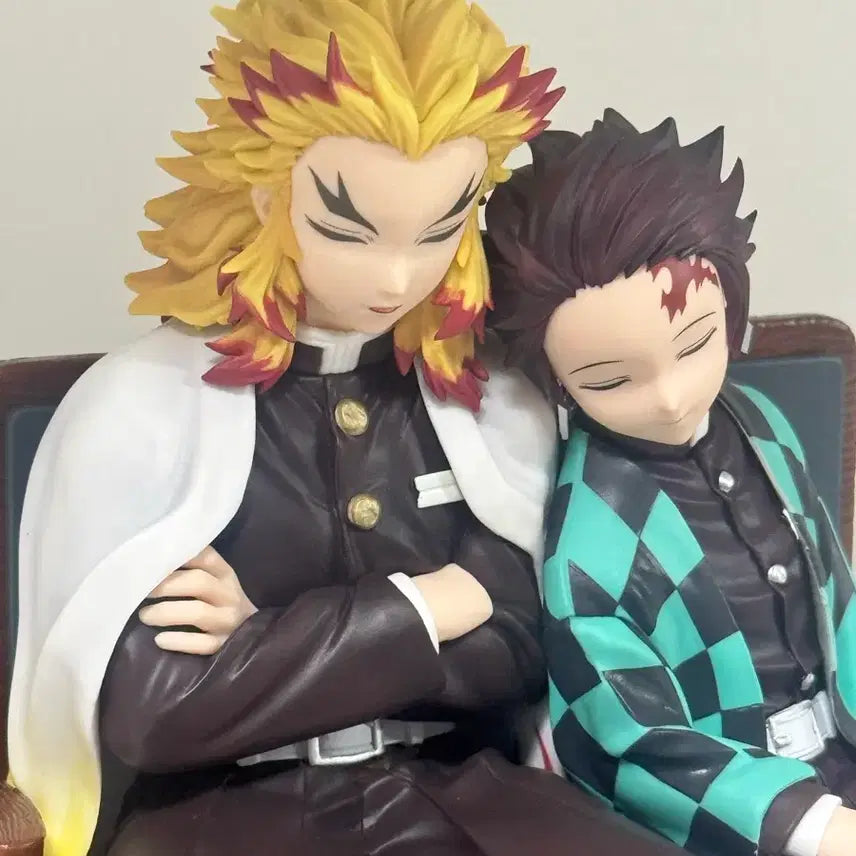 [BUNJANG] Demon Slayer Kimetsu no Yaiba Ichiban Kuji Connected Trajectories Kyojuro Rengoku Tanjiro Figure / 오늘만 택포) 귀멸의 칼날 제일복권 이어진 궤적 렌고쿠 탄지로 피규어