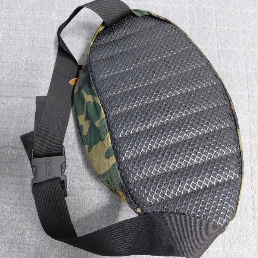 [BUNJANG] Gregory Tailmate S Woodland Camo Nylon Waist Bag (USA Made) / GREGORY 그레고리 테일메이트 S 구로고 실버 태그 USA제