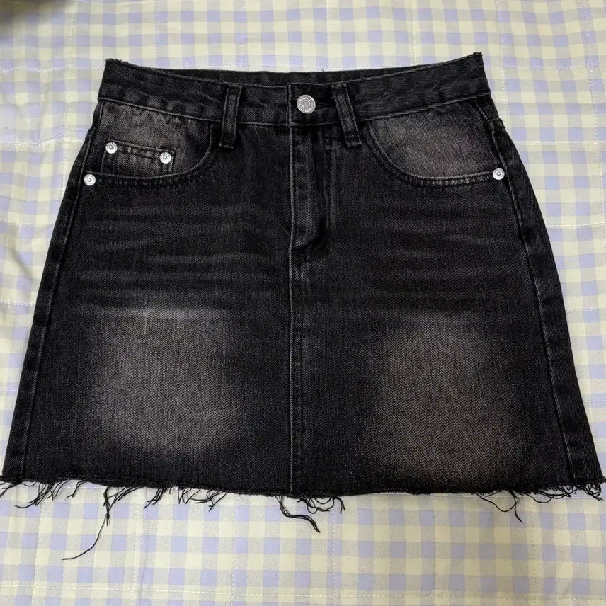 [BUNJANG] Black Denim Cutout Mini Skirt / 블랙 데님 컷팅 미니스커트