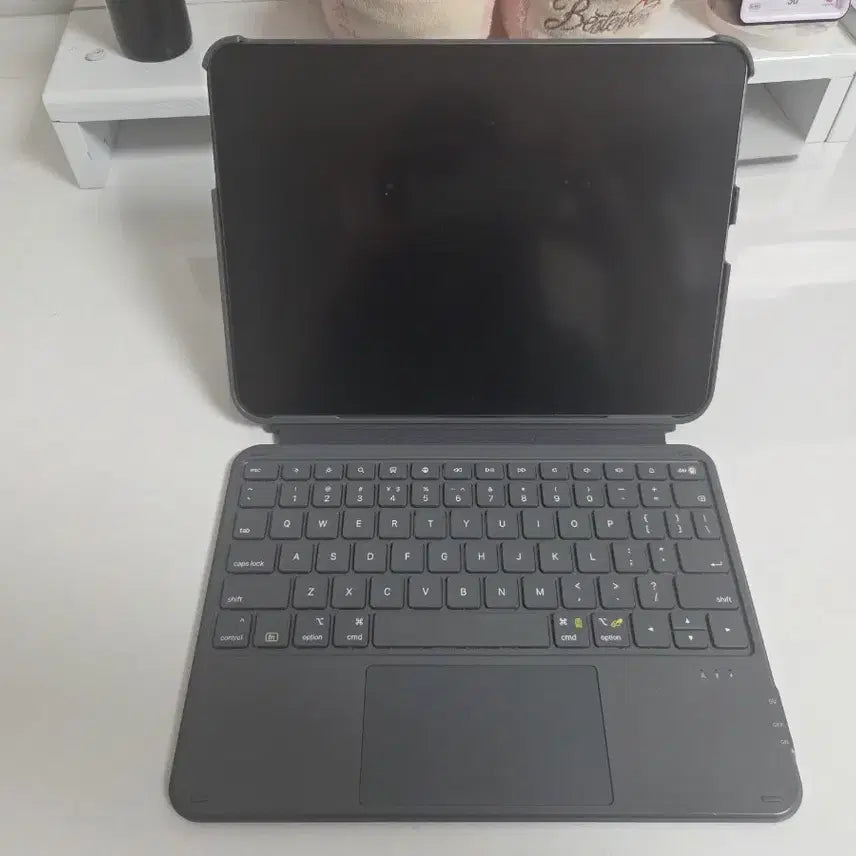 [BUNJANG] Apple iPad Air 4th Gen 64GB Wi-Fi + Apple Pencil 2nd Gen + Keyboard Case Bundle / 새상품급) 아이패드 에어4 + 애플펜슬 2세대, 키보드 케이스 등