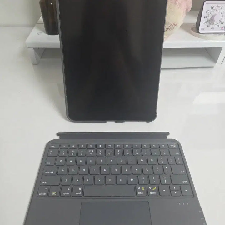 [BUNJANG] Apple iPad Air 4th Gen 64GB Wi-Fi + Apple Pencil 2nd Gen + Keyboard Case Bundle / 새상품급) 아이패드 에어4 + 애플펜슬 2세대, 키보드 케이스 등