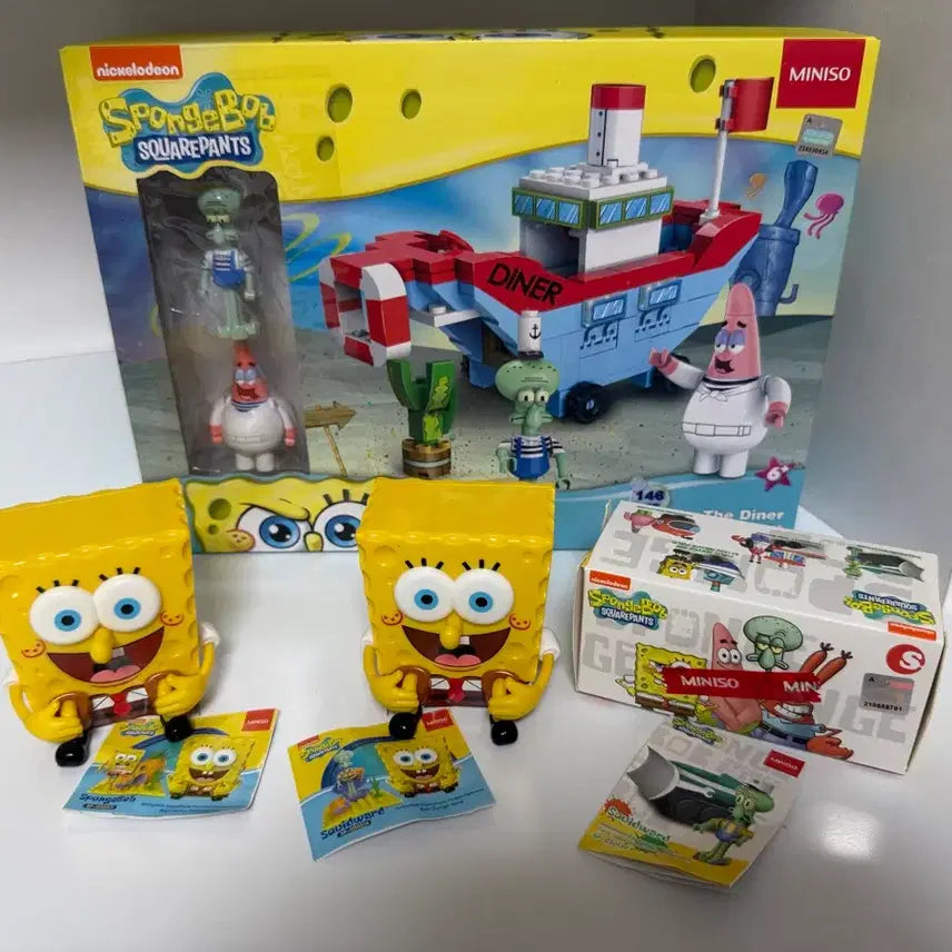 [BUNJANG] SpongeBob SquarePants LEGO Set Bundle (Miniso) / 게시글 확인) 스폰지밥 레고+레고 랜덤깜 3개 일괄 미니소 징징이 뚱이