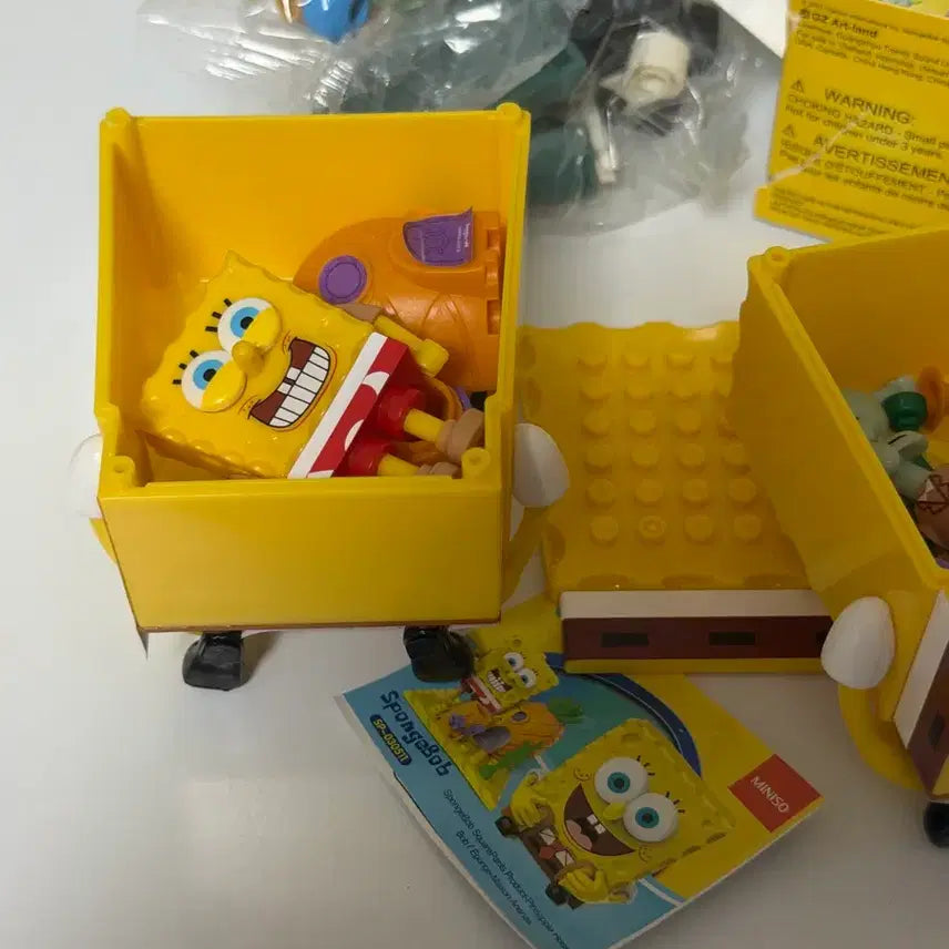 [BUNJANG] SpongeBob SquarePants LEGO Set Bundle (Miniso) / 게시글 확인) 스폰지밥 레고+레고 랜덤깜 3개 일괄 미니소 징징이 뚱이