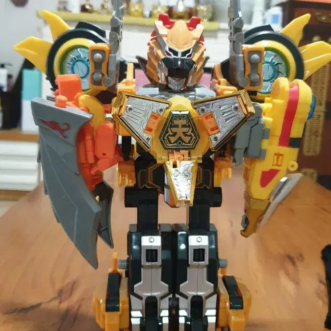 [BUNJANG] Giant Saber Assault Saber (Thunder Lion + Wing Hawk + Sky Phoenix) Toy / 자이언트 세이버 어썰트 세이버(썬더 라이온+윙 호크+스카이 피닉스)