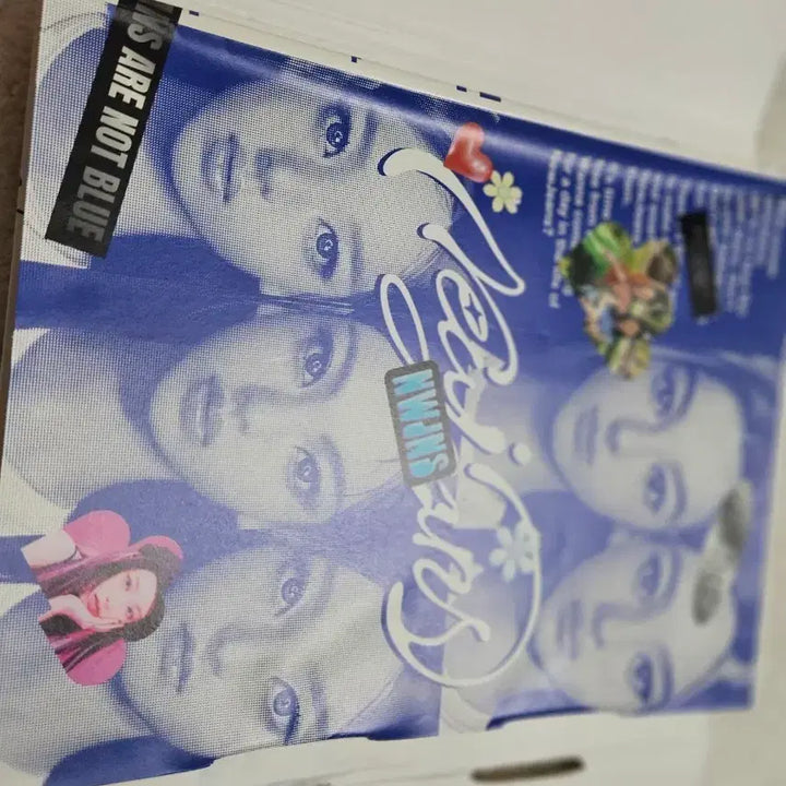 [BUNJANG] NewJeans Blue Book Group (No Photocard) / 뉴진스 블루북 단체 (포카없음)