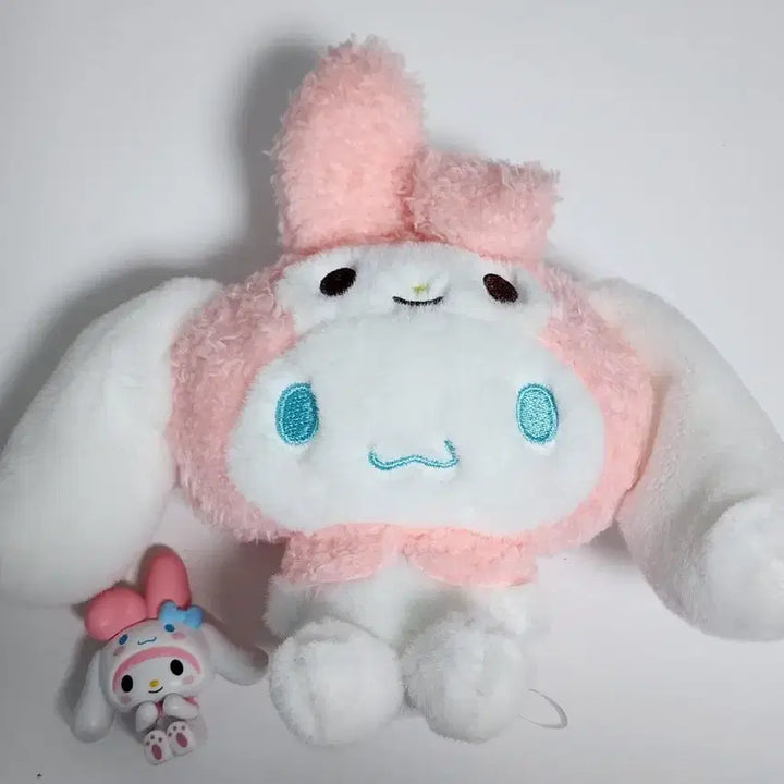 [BUNJANG] Sanrio Cinnamoroll 20th Anniversary My Melody Mascot Keychain Figure / 산리오 시나모롤 20주년 마이멜로디 마스코트 키링 피규어 양도 판매