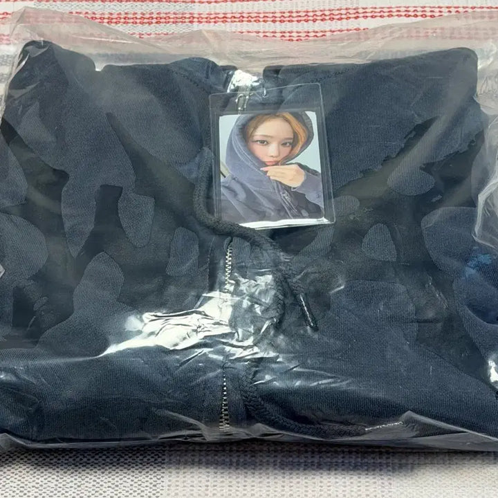 [BUNJANG] Aespa Winter LEMONADE Popup Hoodie (Sealed) / 에스파 LEMONADE 팝업 후드 윈터 미개봉 새상품