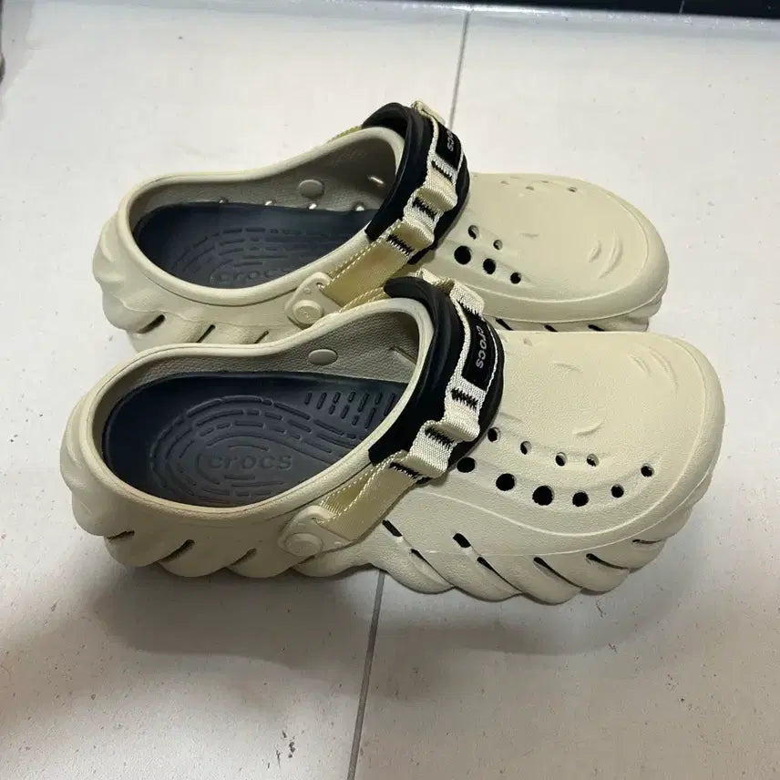 [BUNJANG] Crocs Echo Clog Beige / 크록스 에코 클로그 베이지 팝니디