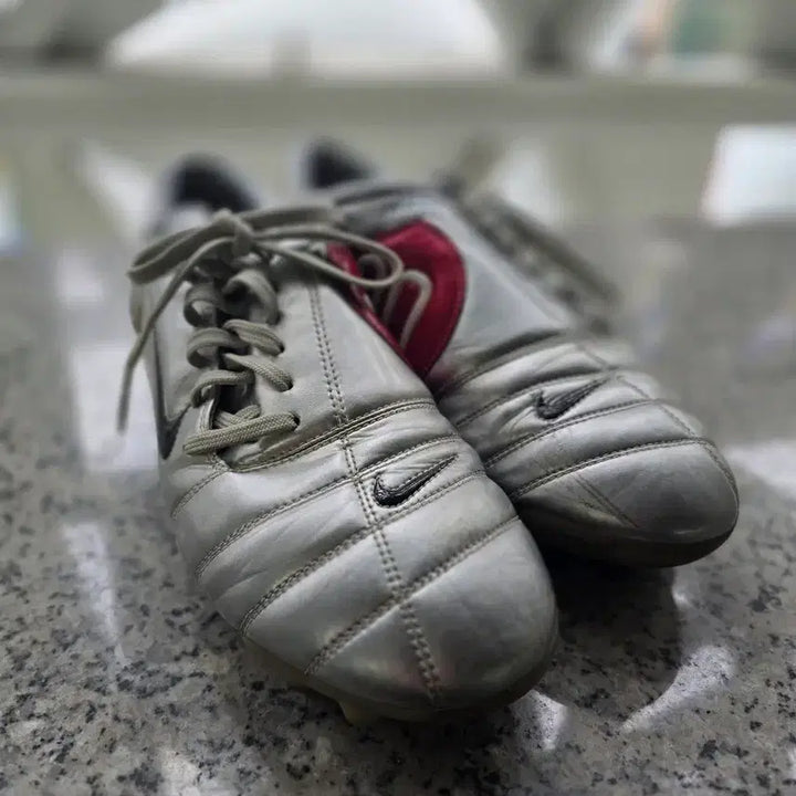 [BUNJANG] Nike Total 90 Football Boots Silver 275mm / 나이키 토탈 90 축구화 실버 275mm