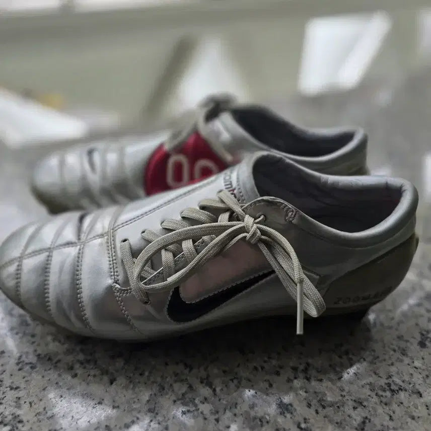 [BUNJANG] Nike Total 90 Football Boots Silver 275mm / 나이키 토탈 90 축구화 실버 275mm