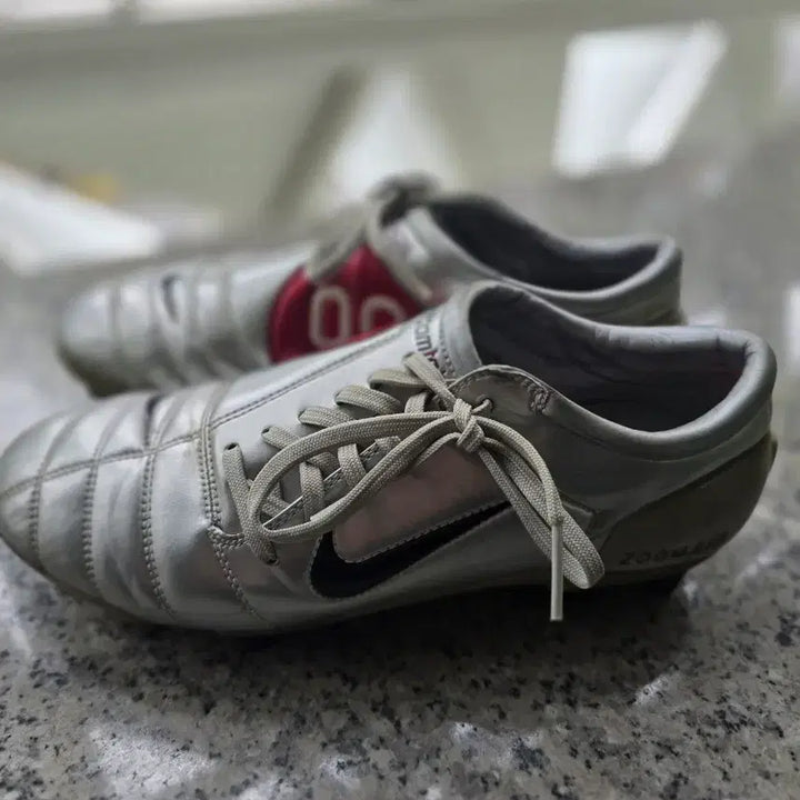 [BUNJANG] Nike Total 90 Football Boots Silver 275mm / 나이키 토탈 90 축구화 실버 275mm