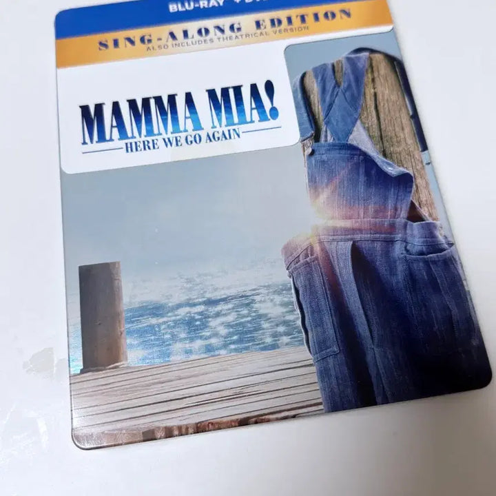 [BUNJANG] Mamma Mia! Here We Go Again Steelbook Limited Edition Blu-ray (2 Disc) / [블루레이] 맘마미아! 2 : 스틸북 한정판 (2disc: BD + 보너