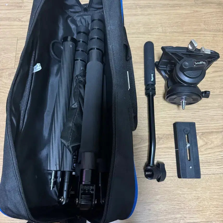 [BUNJANG] Sirui P-424SR Monopod with Tripod Base (Video Head Sold Separately) / 시루이 P-424SR 모노포드 삼발이 스몰리그 비디오헤드별도