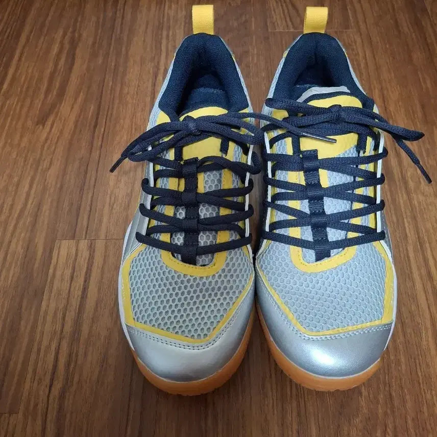 [BUNJANG] XIOM Badminton Shoes Yellow/Silver 245mm / XIOM 운동화 245mm 옐로우/실버  거의새것