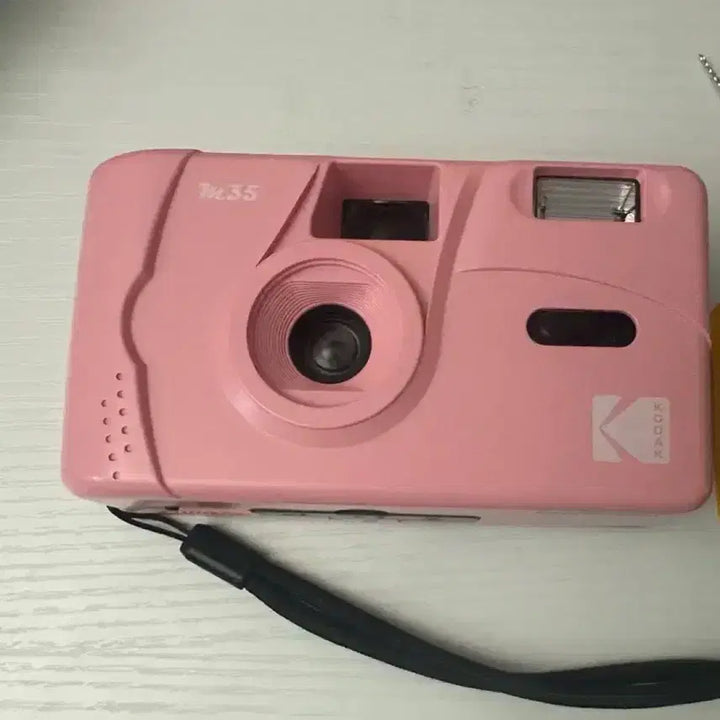 [BUNJANG] Kodak M35 Reusable Film Camera Pink / 코닥 토이카메라 다회용 필름 카메라 m35 핑크 분홍색상