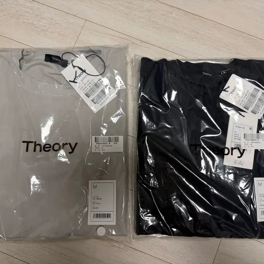 [SOLD OUT] [M] 띠어리 릴레이 저지 라이더 티 미개봉 새상품(블랙, 그레이)