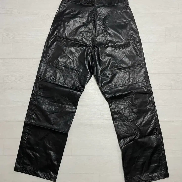 [BUNJANG] Lee Hyun Project Matte Black Leather Biker Pants L / 이현 프로젝트 매트 블랙 레더 바이커 팬츠 L