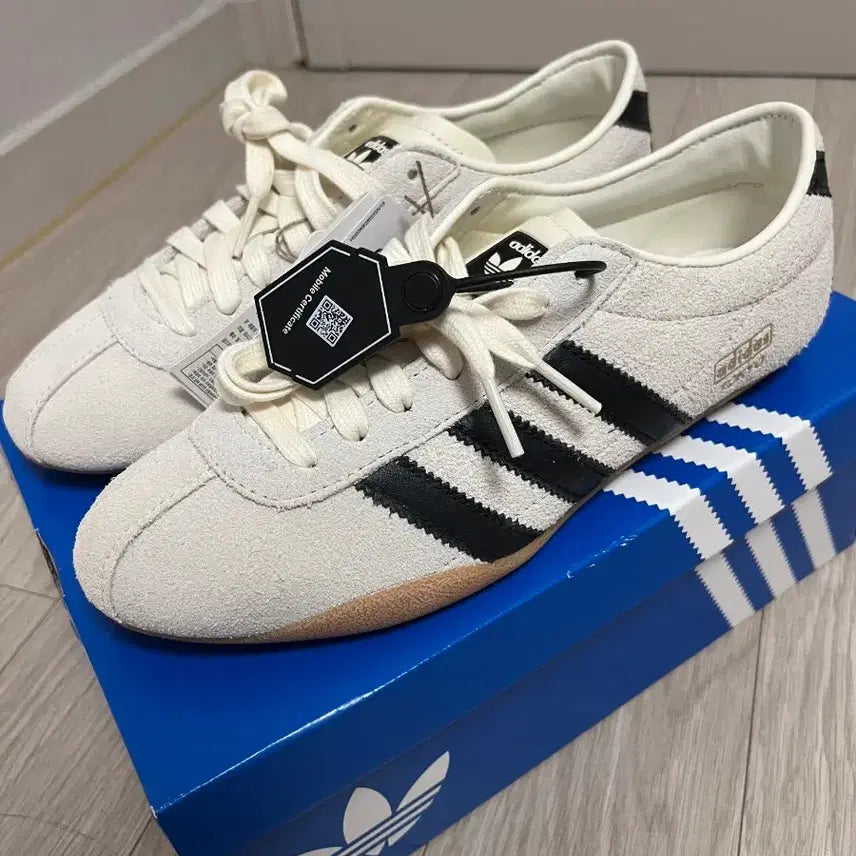 [BUNJANG] Adidas Tokyo Off-White Core Black / 아디다스 도쿄 오프 화이트 코어 블랙