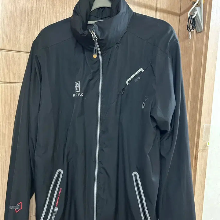 [SOLD OUT] 블랙야크 바람막이 점퍼 블랙 95