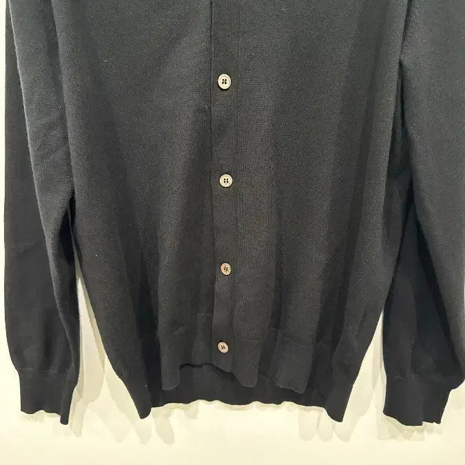[SOLD OUT] [M] 로아 블랙 V넥 가디건