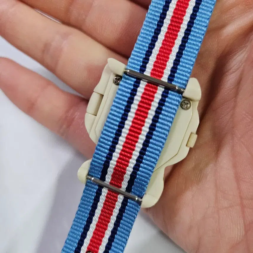 [BUNJANG] Hello Kitty Vintage Digital Wristwatch / 헬로키티 전자시계 손목시계 고전 굿즈 산리오