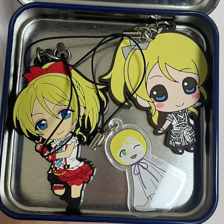 [BUNJANG] Love Live! Muse Ayase Eli Rubber Strap Keychain &amp; Sunshine Aqours Ohara Mari Teru Teru Bozu Acrylic Keychain Bundle / 러브라이브 뮤즈 아야세 에리 키링 선샤인 아쿠아 오하라 마리 키링 일괄