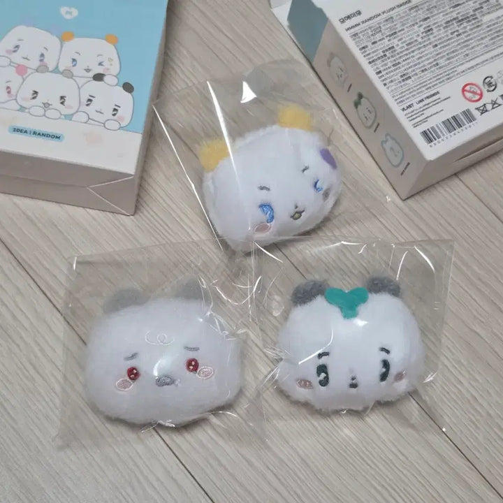 [BUNJANG] PLAVE Baby MameMimu Random Badge Brooch / 플레이브 베이비 므메미무 랜덤 뱃지 브로치 뫄 므모 먀미 양도/ 교환