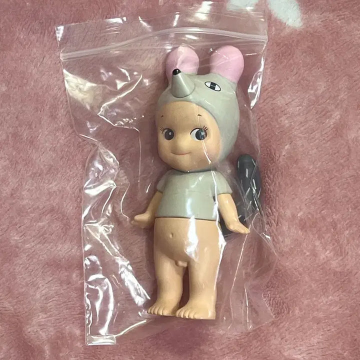 [BUNJANG] Sonny Angel 2022 Donna Wilson Collaboration Silla / 소니엔젤 2022 도나 윌슨 콜라보 실라