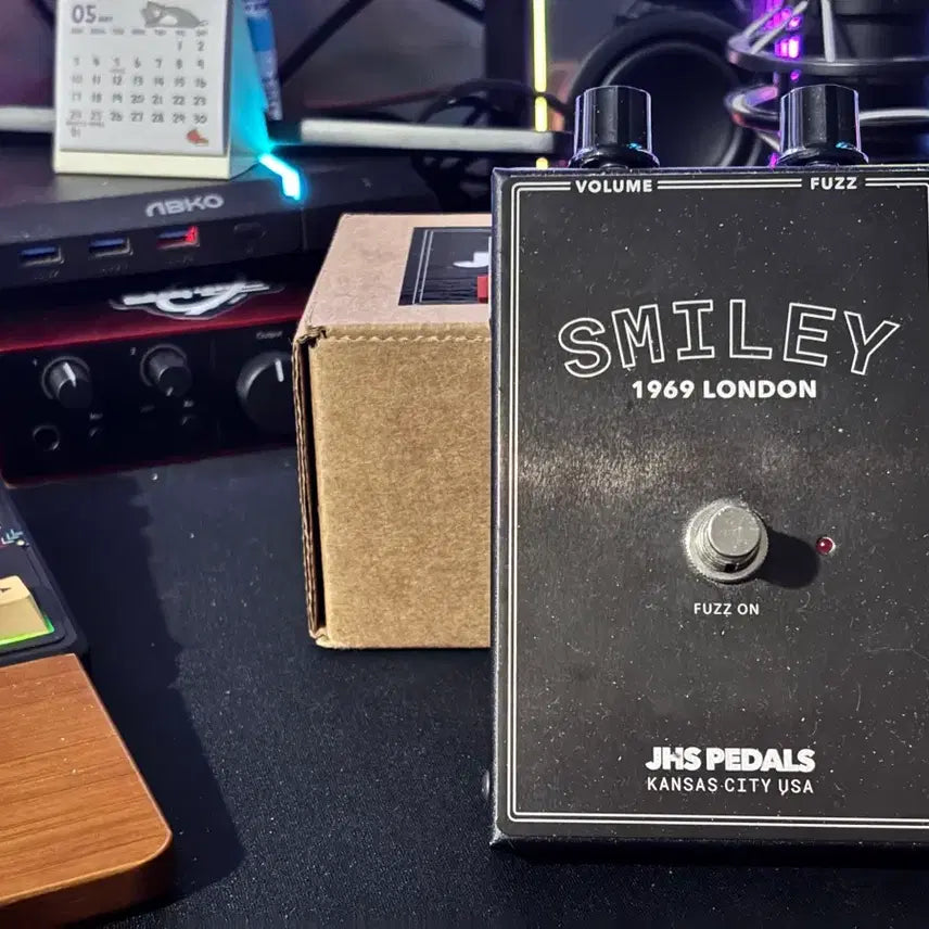 [BUNJANG] JHS Pedals Smiley Fuzz Guitar Effect Pedal / JHS Pedals Smiley 퍼즈