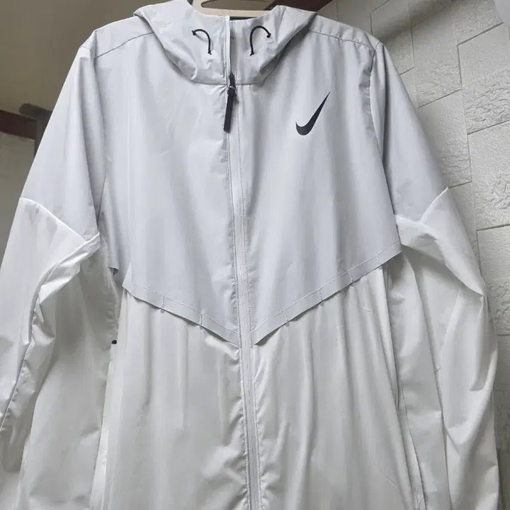 [BUNJANG] Nike Aerogami White L / 나이키 에어로가미 직구상품(아시아 사이즈 L)