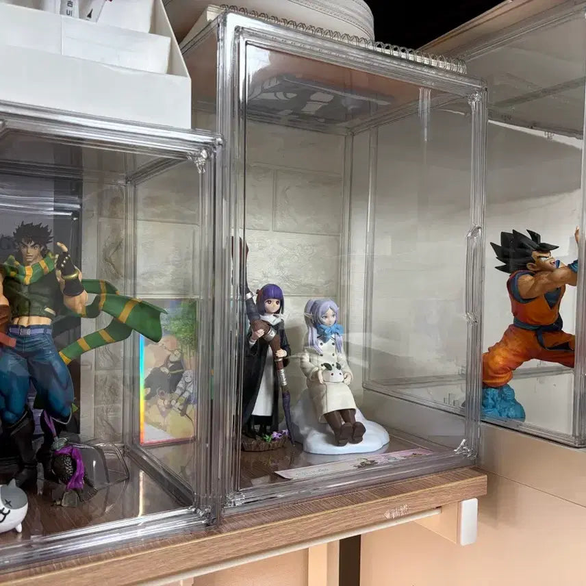 [BUNJANG] Figure and Display Case Set / 피규어랑 피규어보관함 팔아요 가격 개별문의