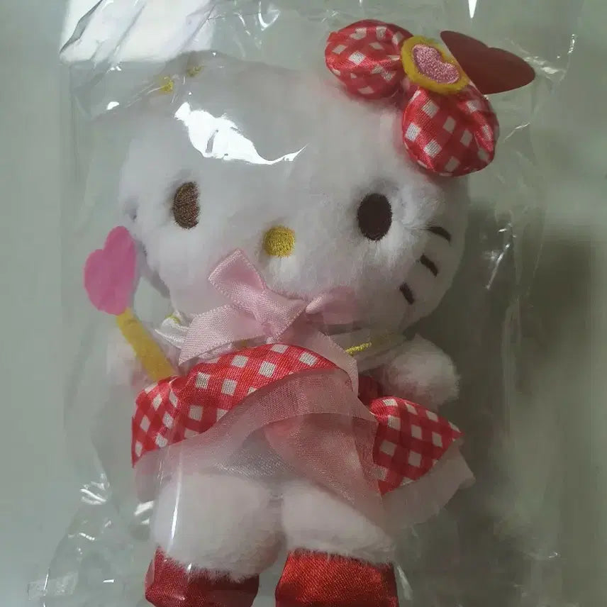[BUNJANG] Hello Kitty Plush Keychain / 헬로키티 인형 키링