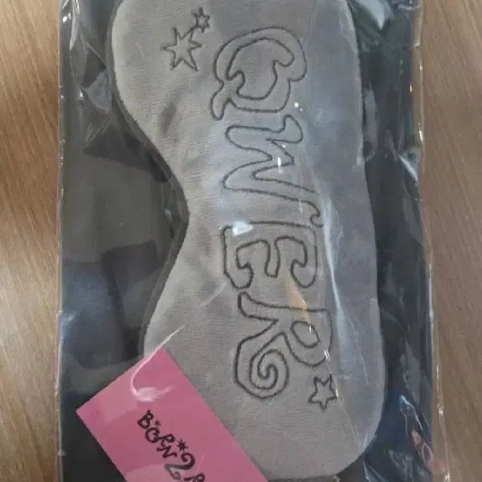 [BUNJANG] QWER 2nd Anniversary Popup Sleep Mask / qwer 2주년 팝업 수면안대