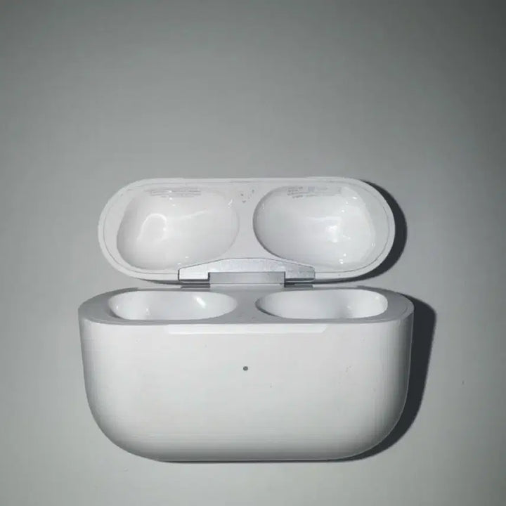 [BUNJANG] Apple AirPods Pro 1st Generation (Lightning Charging) / 에어팟 프로 1세대(8핀)