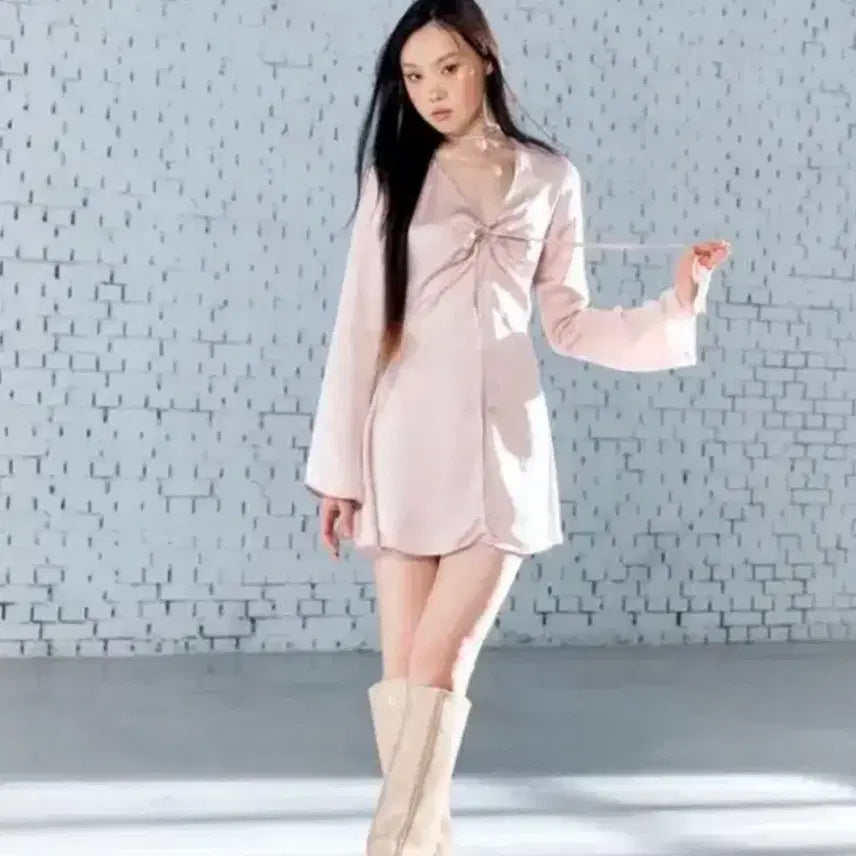 [BUNJANG] Glowny Pin Mini Dress Satin Pink / (가격내림/새상품)글로니 Glowny 핀 미니 드레스 새틴 핑크 원피스