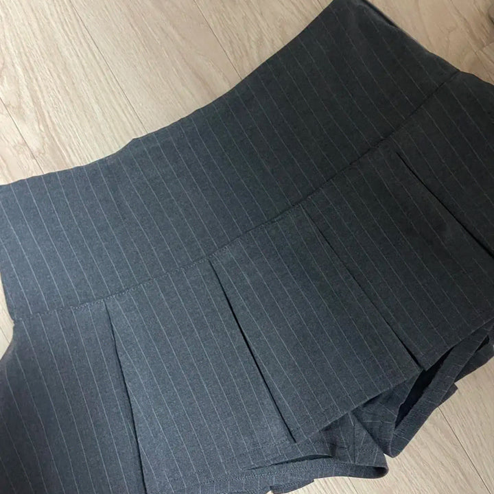 [BUNJANG] Pinstripe Pleated Mini Skirt - Grey / [착샷] 그레이 플리츠 미니 스커트