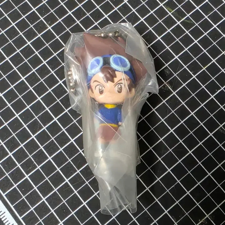 [BUNJANG] Bandai Digimon Adventure Classic Keychain Tai Kamiya Figure Gacha / [새상품] 디지몬 고전 키링 태일 타이치 피규어 가챠 디지몬어드벤처