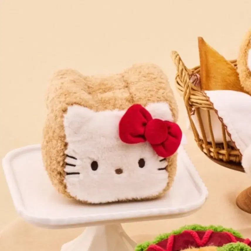 [BUNJANG] Sanrio House Hello Kitchen Limited Edition Hello Kitty Bread Plush / 새상품)산리오하우스 헬로키친 한정 헬로키티 식빵 인형