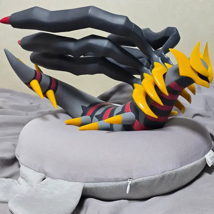 [BUNJANG] Pokémon 2008 Ichiban Kuji Giratina Figure / 포켓몬스터 2008 제일복권 기라티나 피규어