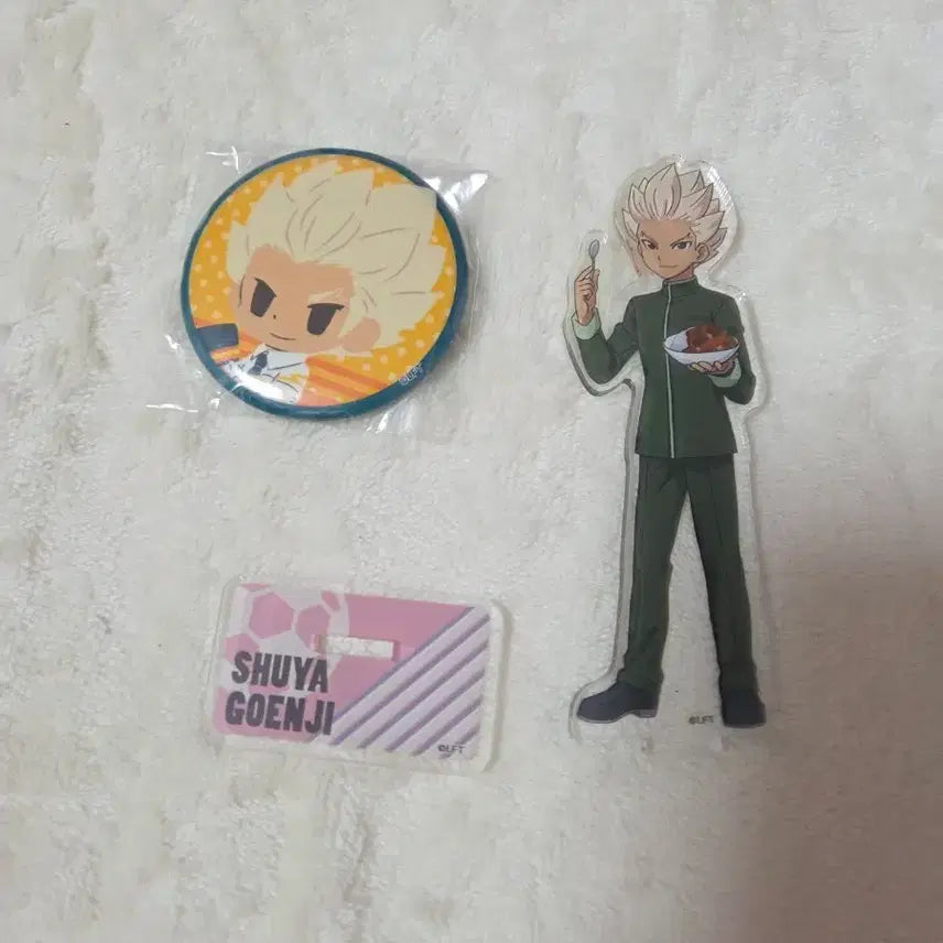 [BUNJANG] Inazuma Eleven Goenji Shuuya Acrylic Stand &amp; Badge Bundle Set / 이나즈마일레븐 썬더일레븐 고엔지 염성화 아크릴, 뱃지 일괄