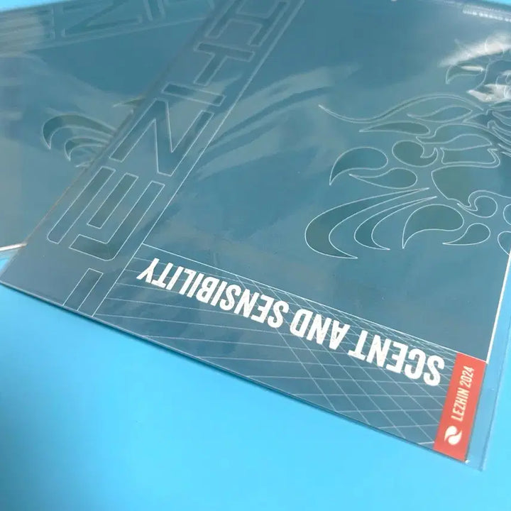 [BUNJANG] Hyang-ui-gyeonggye Resin Seonsuchon Film Package Photocard / [미개봉/새상품] 포카ㅇ 향의경계 레진 선수촌 필름 패키지 판매