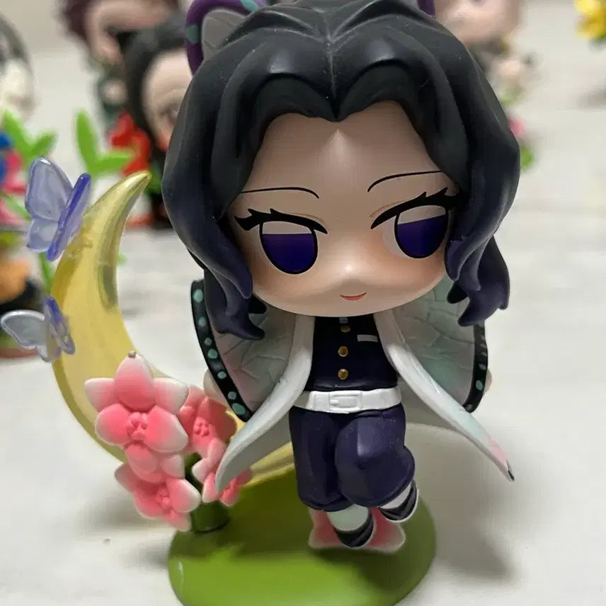 [BUNJANG] Pop Mart Demon Slayer Shinobu Kocho Figure / 팝마트 귀멸의칼날 시노부 피규어