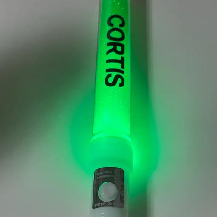 [BUNJANG] CORTIS LED Light Stick Green / 코르티스 CORTIS LED 임시 응원봉 그린