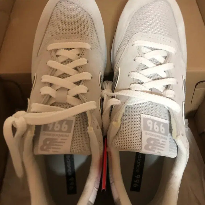 [BUNJANG] New Balance CM996BT Ivory White Sneakers / 뉴발란스 CM996BT 아이보리 화이트 새상품 풀박스