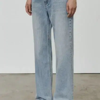 [BUNJANG] PEACEMAKER Straight Semi-Wide Jeans (Size 31) / 31사이즈) 피스워커 스트레이트 세미와이드진