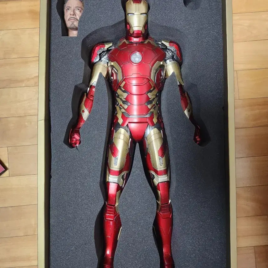 [BUNJANG] Hot Toys Quarter Mark 43 Iron Man Figure / 핫토이 쿼터 마크43 아이언맨 피규어