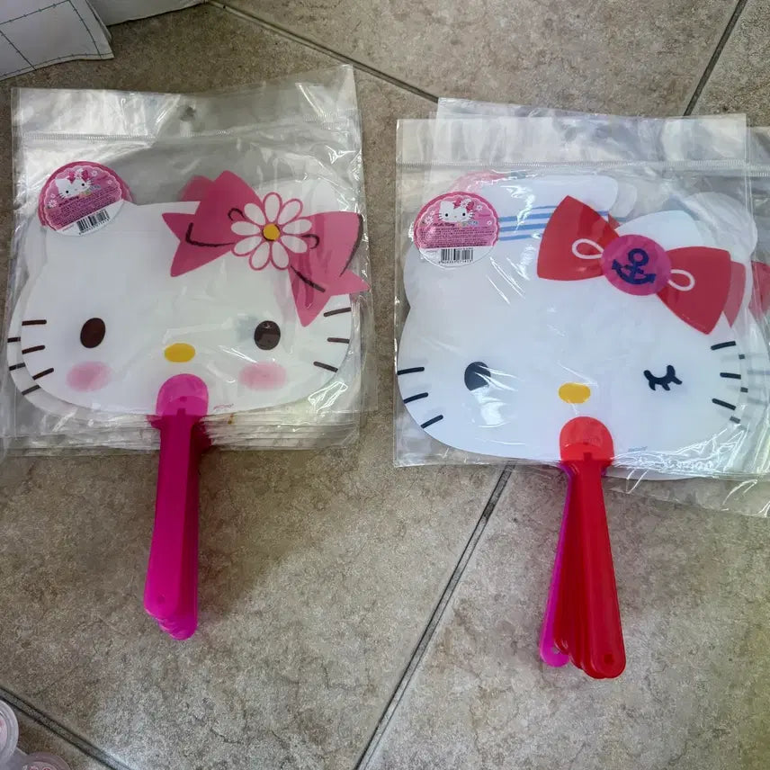 [BUNJANG] Hello Kitty Classic Fan / 새상품)헬로키티 고전 부채