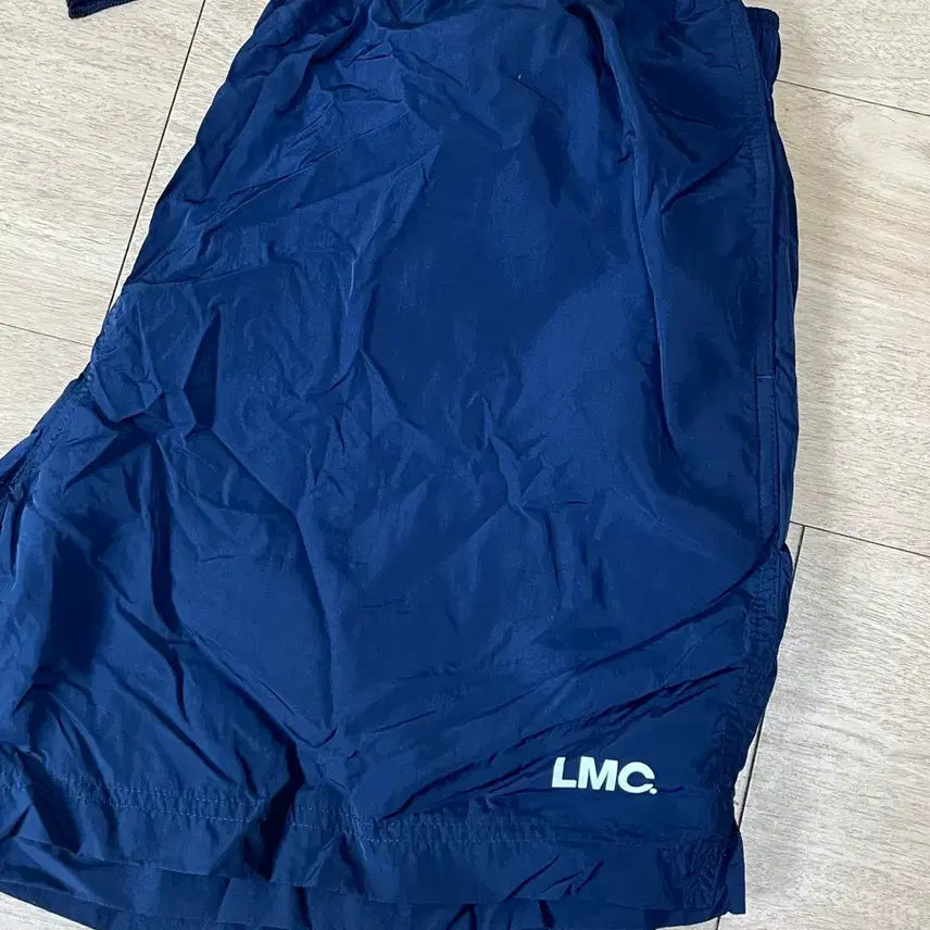 [SOLD OUT] LMC 네이비 반바지 m