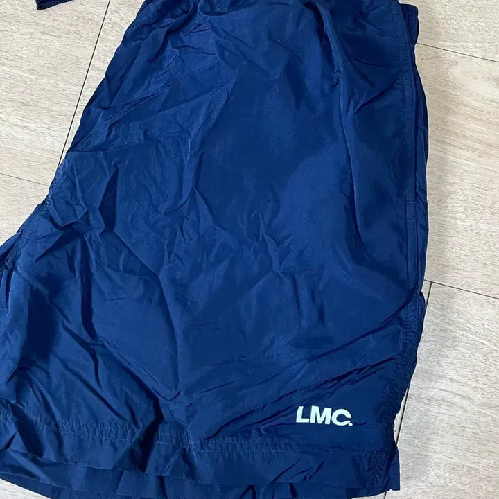 [SOLD OUT] LMC 네이비 반바지 m